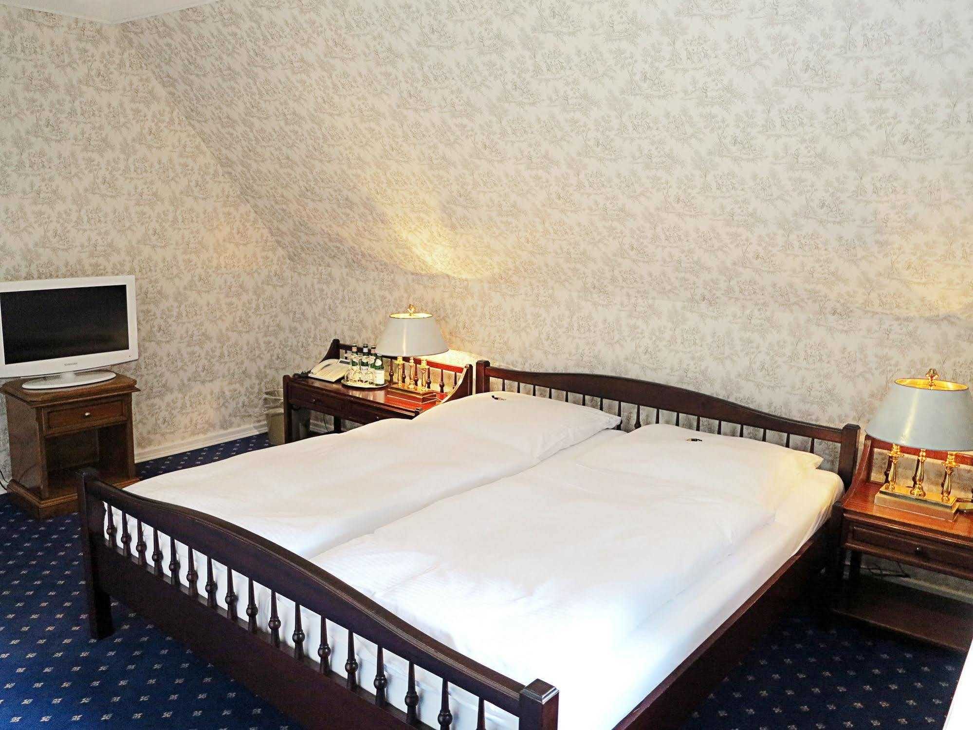 Meinsbur Boutique Hotel Bendestorf Экстерьер фото